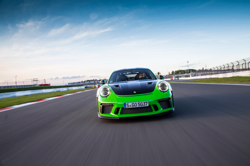 Illustration for article titled Put These Very Good 2019 Porsche 911 GT3 RS Photos In Your Life